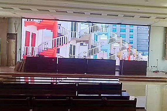 p1.9 indoor advertising led display screen was installed in a meeting hall in uae