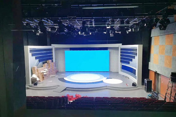 p6 indoor led display was installed in a studiol in usa